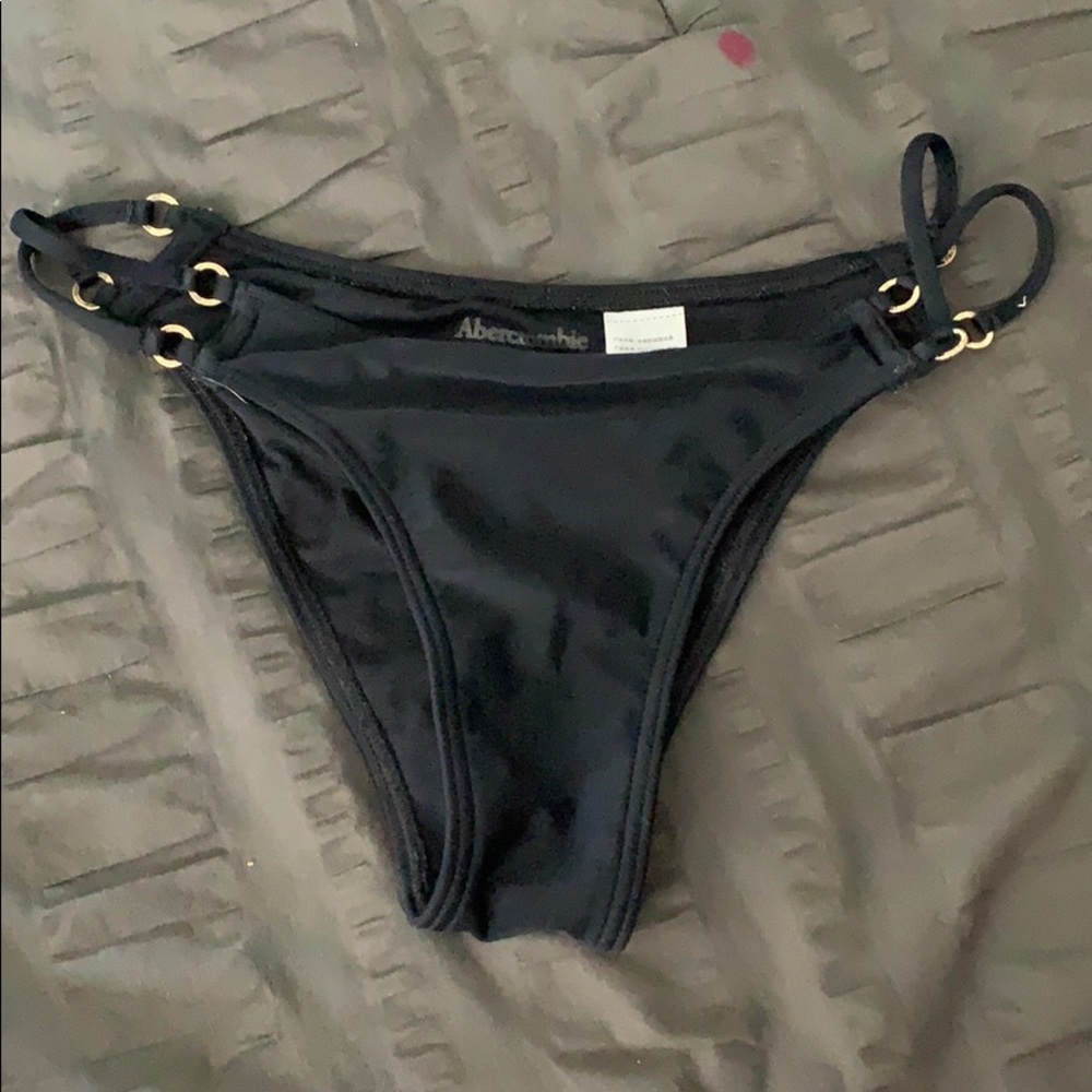 Swim suit bottoms